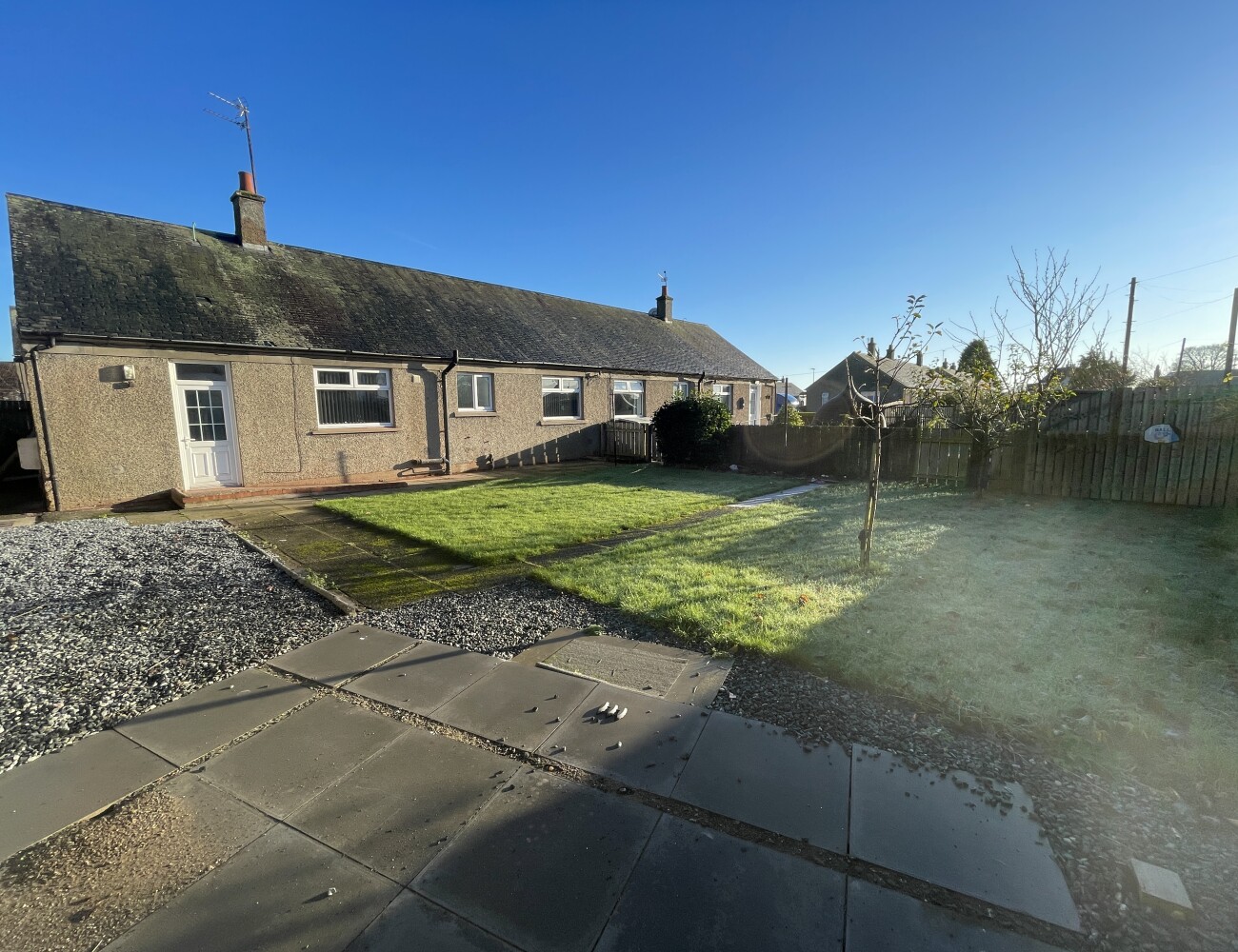 11 Strathmore Place, Broughty Ferry DD5 2PD Three Bedroom Semi